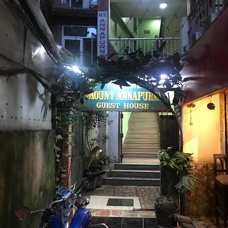 Mount Annapurna Guest House Катманду Экстерьер фото
