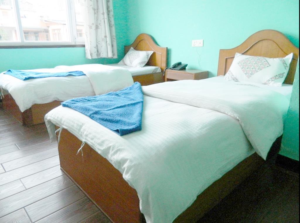 Mount Annapurna Guest House Катманду Экстерьер фото